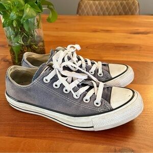 Converse Chuck Taylor All Star Low top in Grey Size Women US 7. Sneakers.